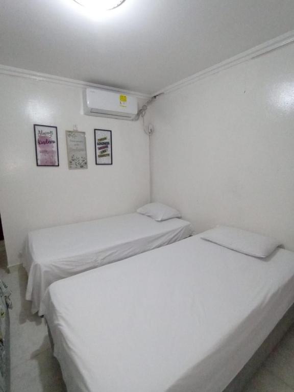 Hostal Miami Beach - 2