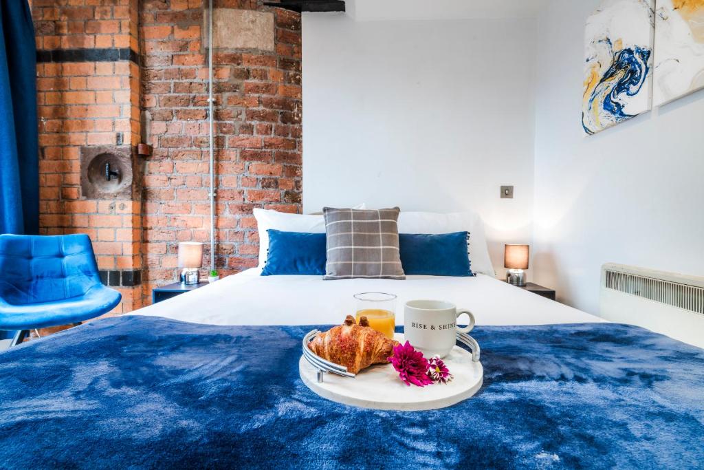 Cavern Quarters, Beautiful Two Bedroom City Centre Apartment by Garudy Serviced Apartments and Short Lets, Liverpool