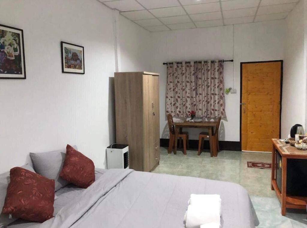 Cheap rooms in Chiang Mai ห้องพักรายวันราคาถูกเชียงใหม่, Čiang Mai