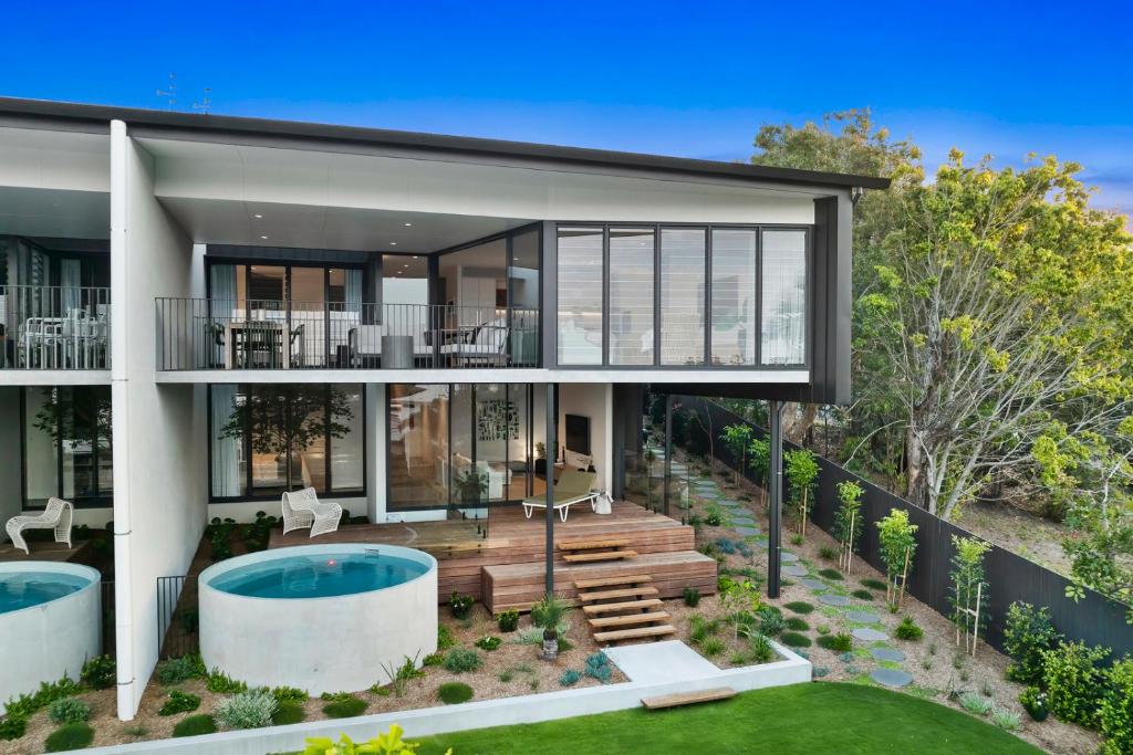 Luxe Condo at Alex Beach, Alexandra Headland