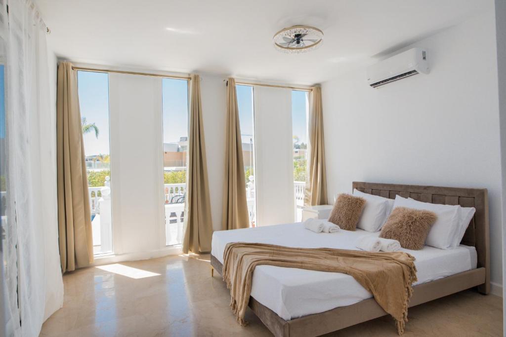 Dream beach-side villa with sea views & close to golf - 5