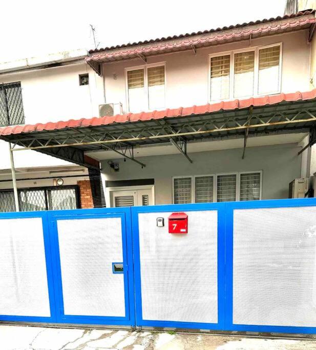 Free & Easy Leisure Homestay, Batu Caves