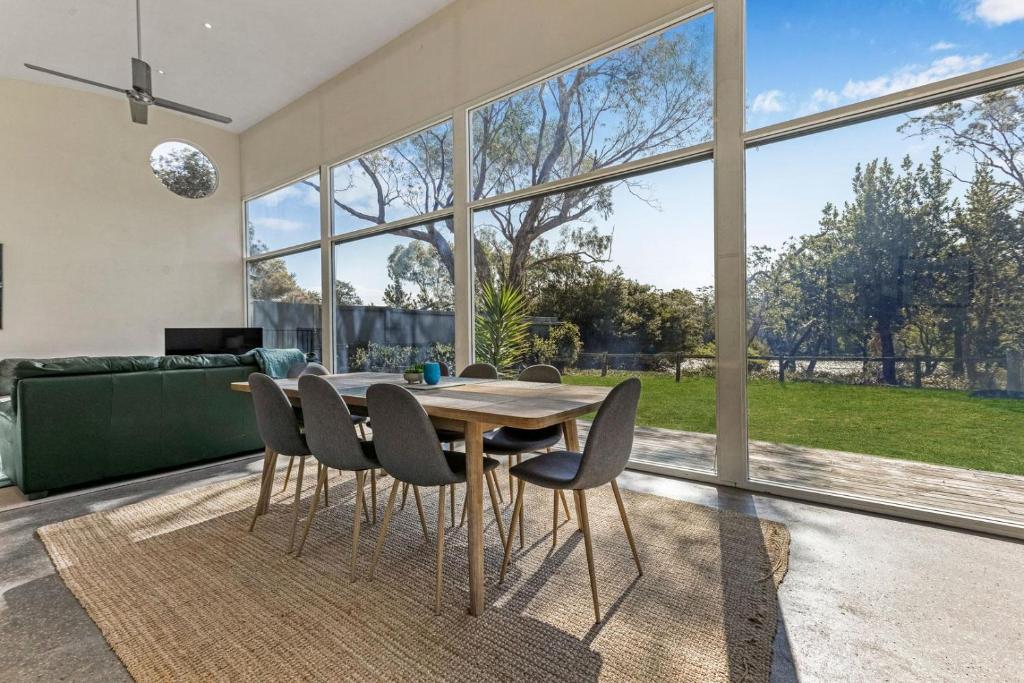 Kookaburras, Forge Creek