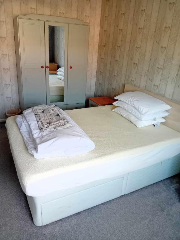 319mizen, Broadstone