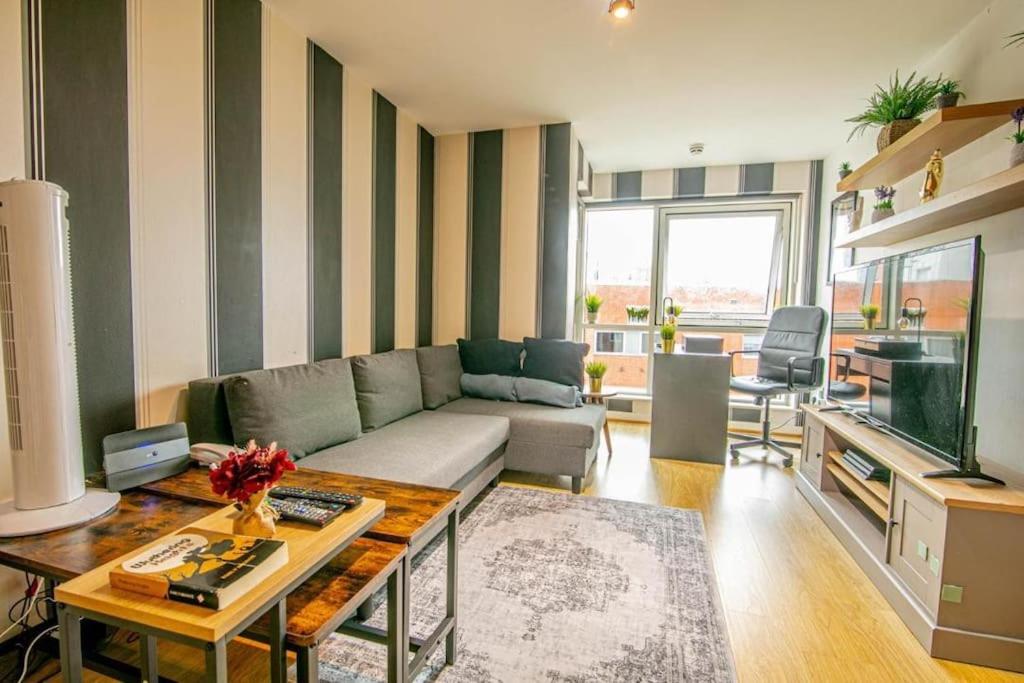 Stunning Flat at Gunwarf Quays, Portsmouth
