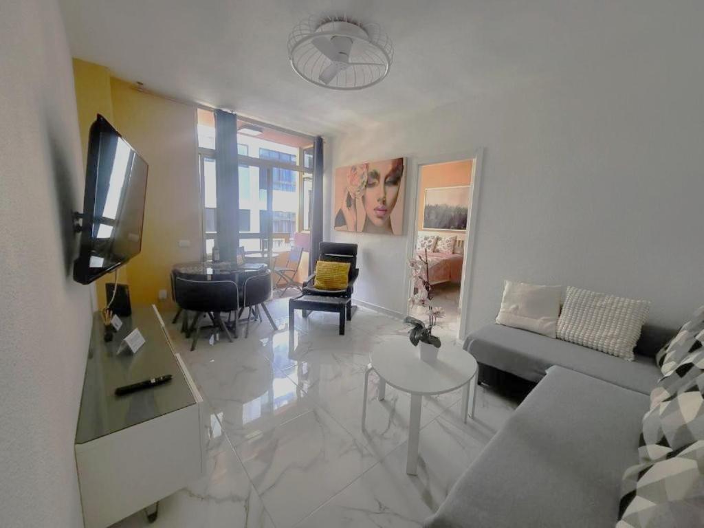New big flat with balcony 50mts away from beach Parking Optional - 5