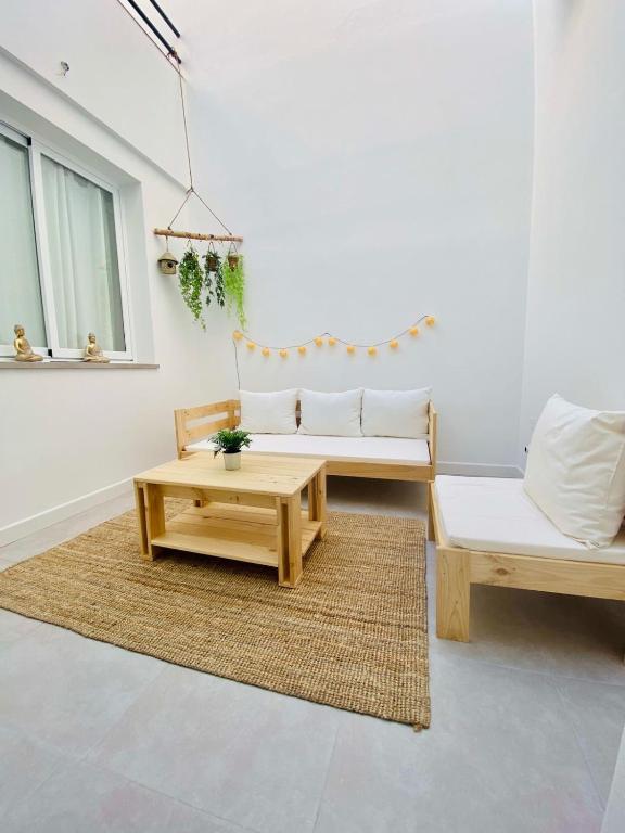 SHR046 Moderno apartamento en el centro de Nerja - 2