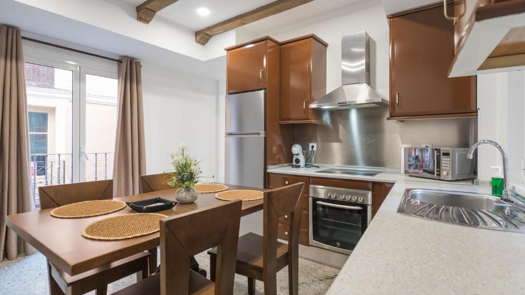 Alcana Suites by Toledo AP - 2