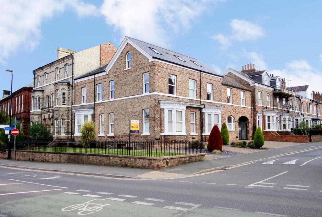 Apartment 11 Bluebridge with Free Parking, York