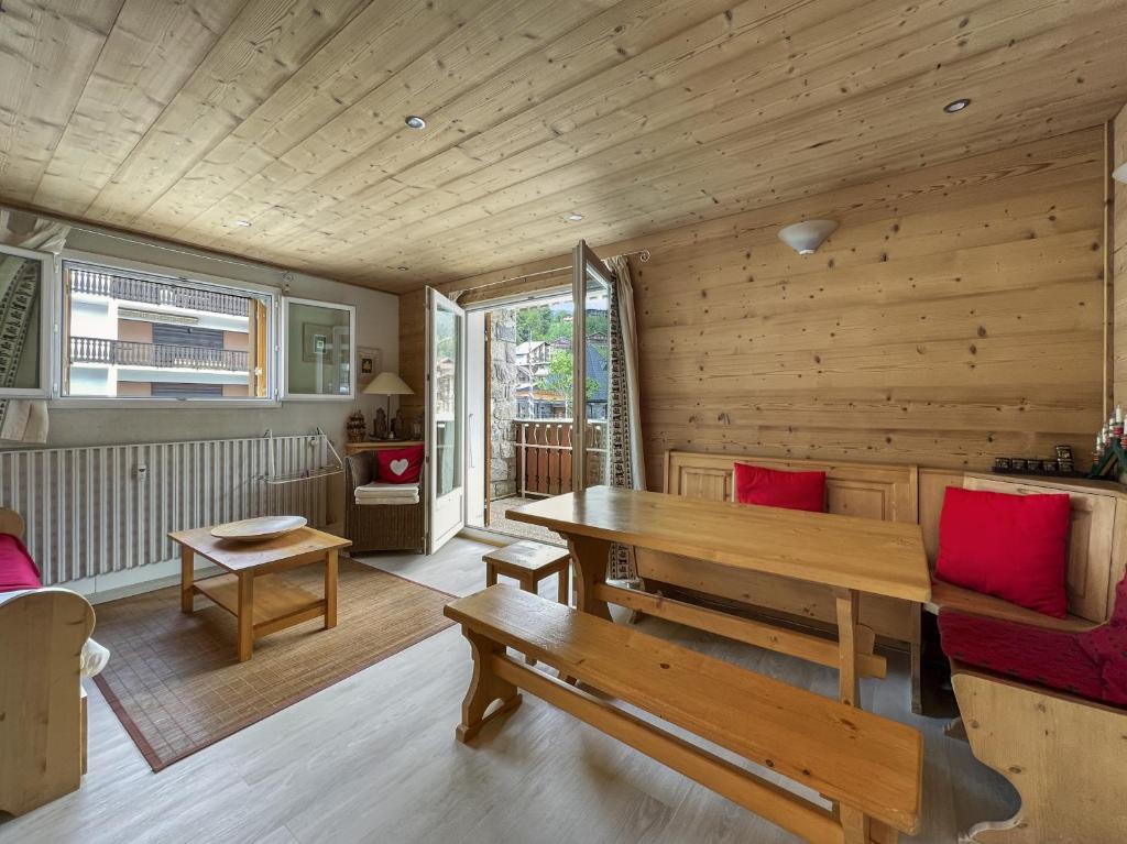ARA15 Appartement 6 Pers centre station Carroz - 1