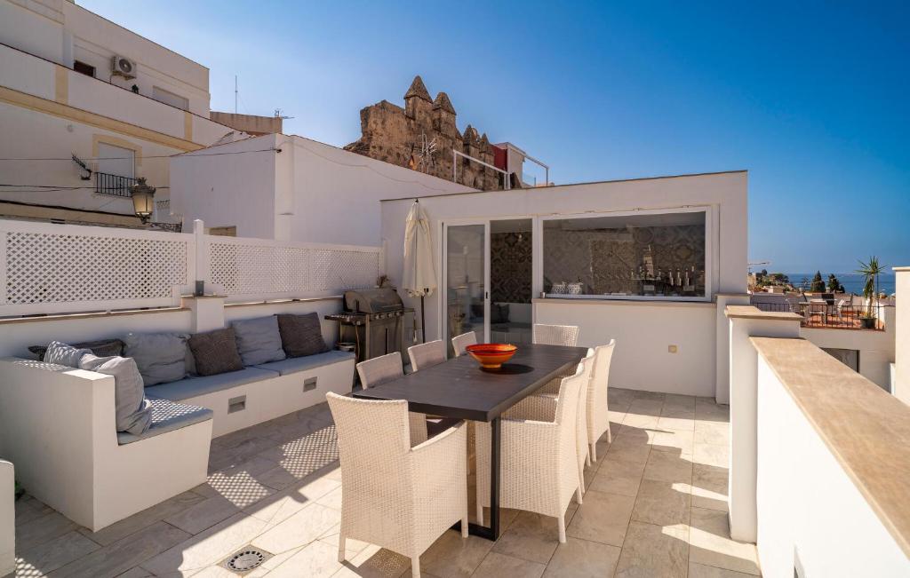 Nice Home In Almuñecar With Wifi, Almuñécar