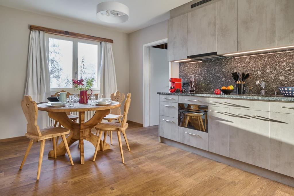 Chesa Madrisa, Svatý Mořic