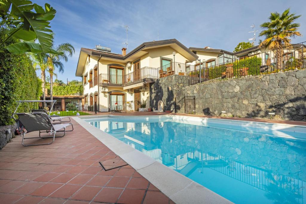 Villa Di Mauro, Viagrande