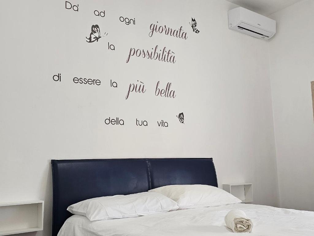 Good vibes House, Brindisi