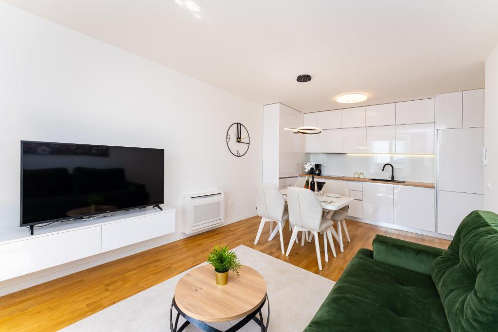 Dalmatian Breeze, Brodarica