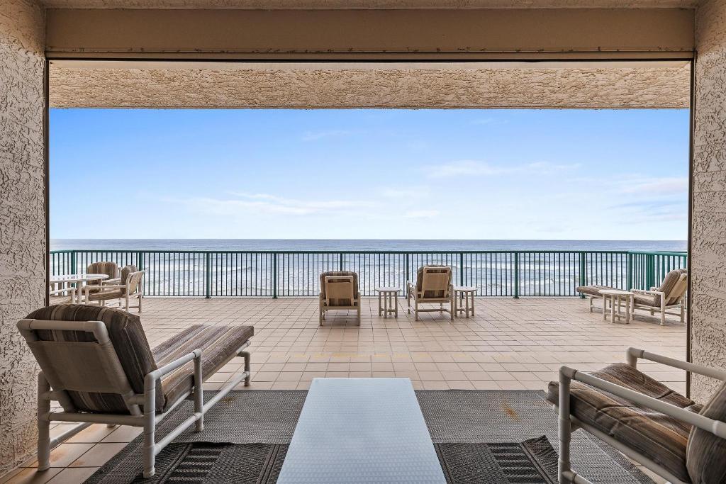 DiMucci Twin Towers 206, Daytona Beach