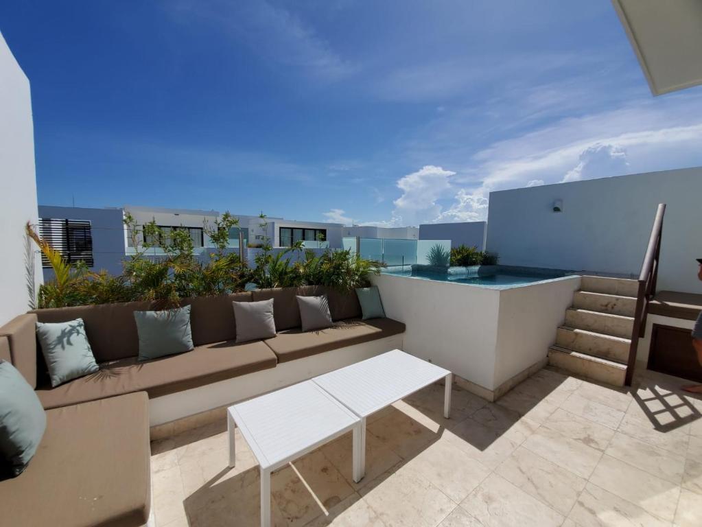 Anah Playa Luxury Penthouses and Apartments - 4