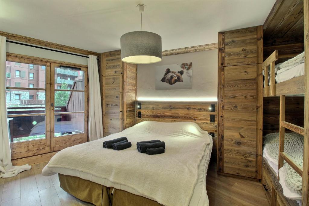 ARC 1950, Appartement 6 couchages, Exposition Ouest, Vue Col des Frêtes, Sauna Hammam Jacuzzi Piscine Vue MontBlanc, Arc 1950