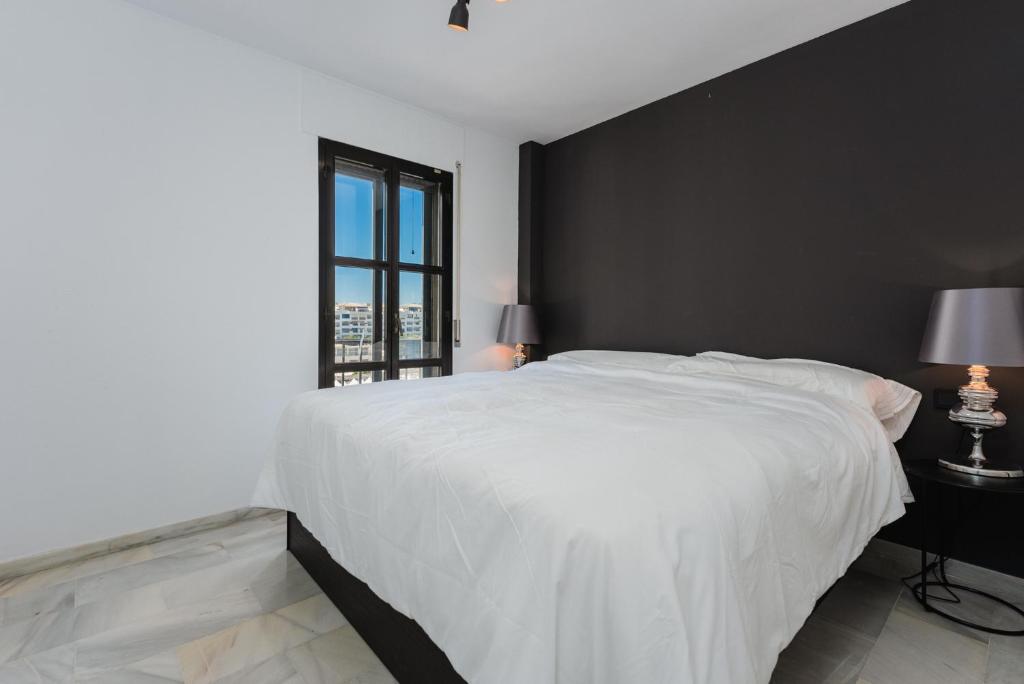 Modern Luxury 2B Apt in Puerto Banus - 5