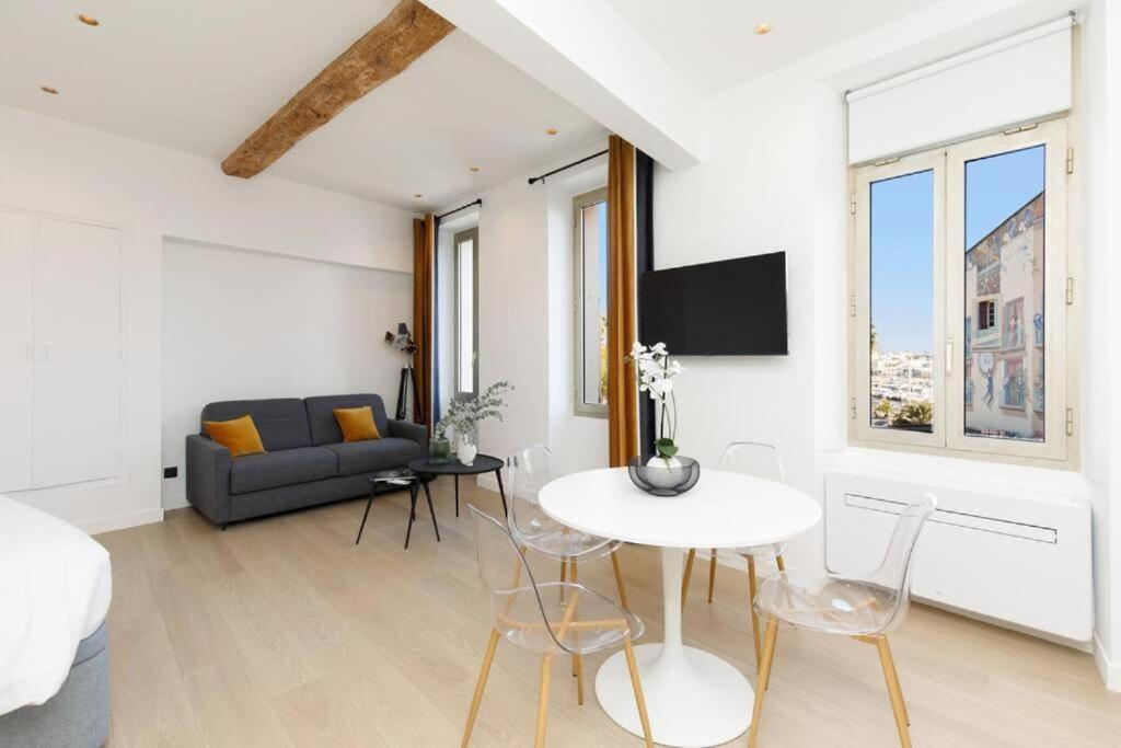 Appartement 33 m2 comme une junior suite - vue Port et Palais des festivals - 4