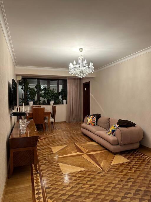 3 room flat in the city centre, Baku