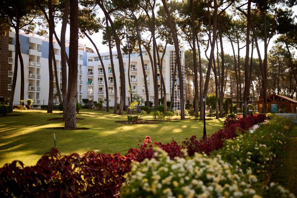 AluaSun Marbella Park — Hotel building in Marbella, Andalusia