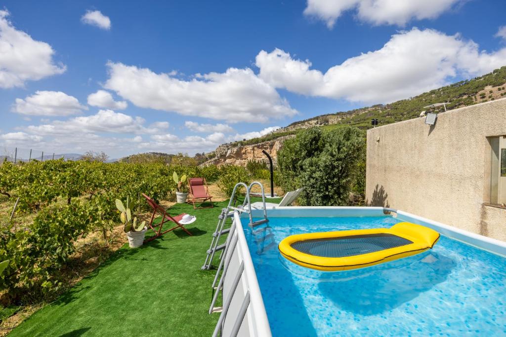 Villa Bonifato alloggo a uso turistico vista sulle campagne e sul mare siciliano - 4