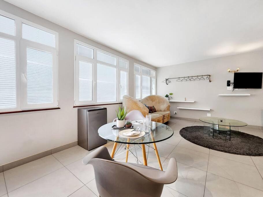 Epic mountain views-Loadshedding FREE-Self Checkin, Kapské Město