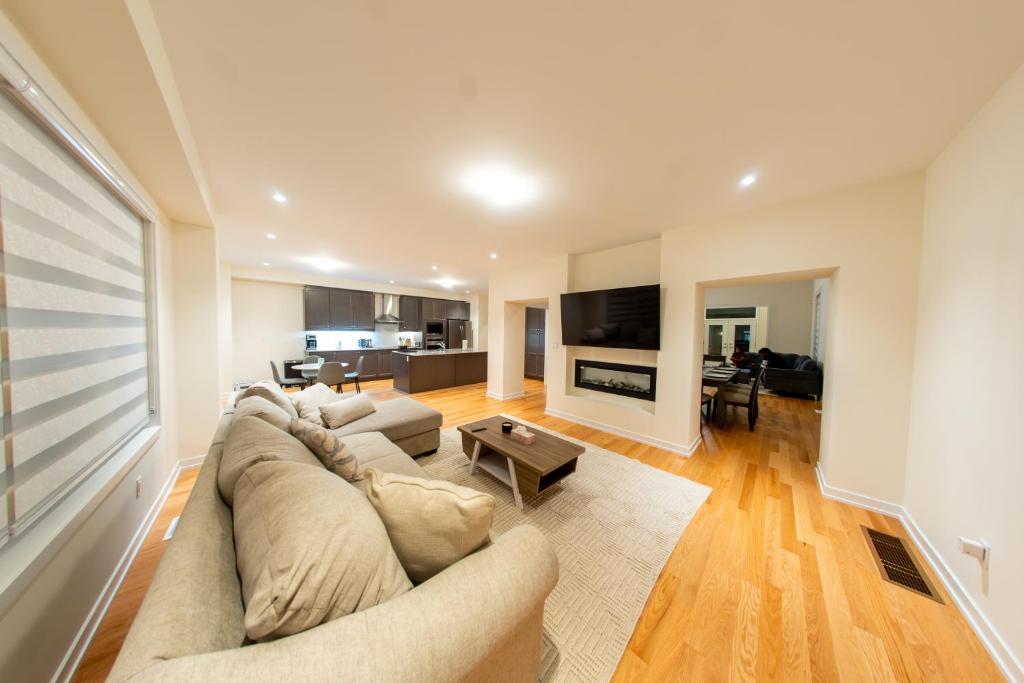 Home in Durham, Oshawa