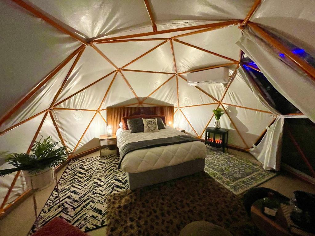 Glamping con jacuzzi en piso 15, único en Gdl, vistas espectactaculares - 2