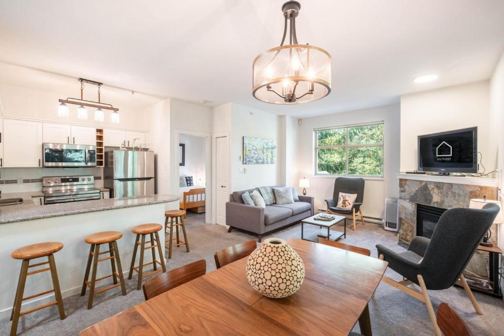 Symphony by Outpost Whistler, Whistler