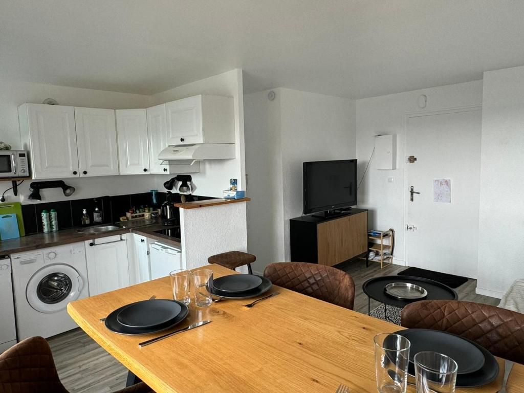 Cabourg: Appartement 2 Pièces, Proche Plage, Balcon, WiFi - FR-1-487-374 - 5