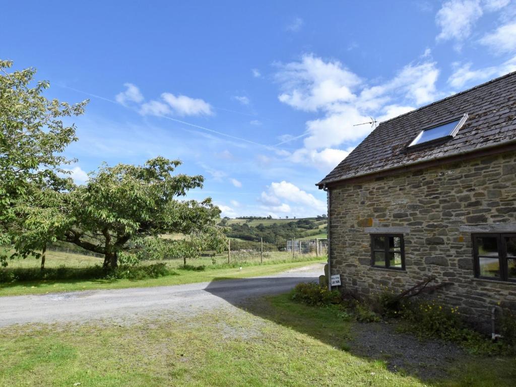 4 Bed in Hay on Wye 90375, Builth Wells