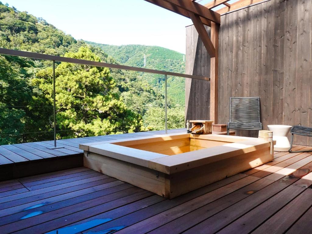 Open air bath