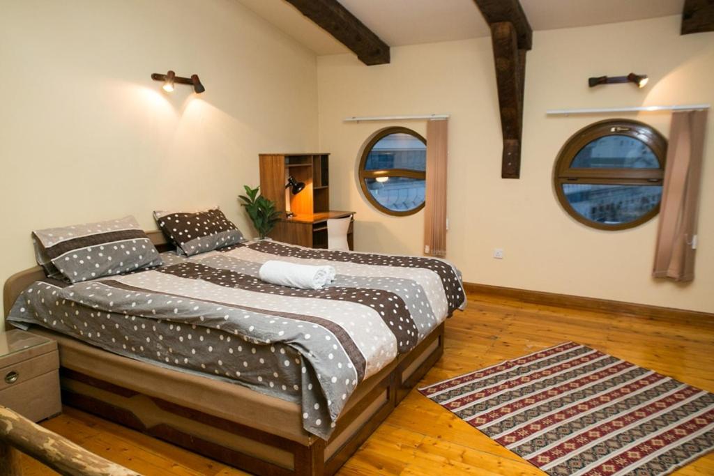 Mansarde & Teracce, Baku