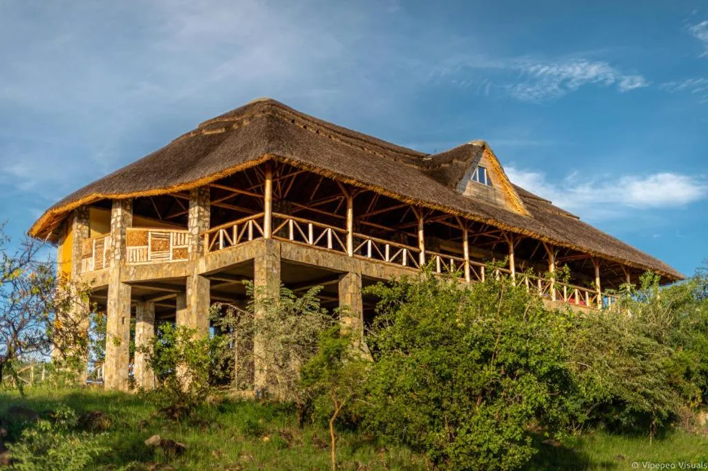 Zebra Safari Lodge-Kidepo, Karamoja Uganda, hotel in Taan Valley