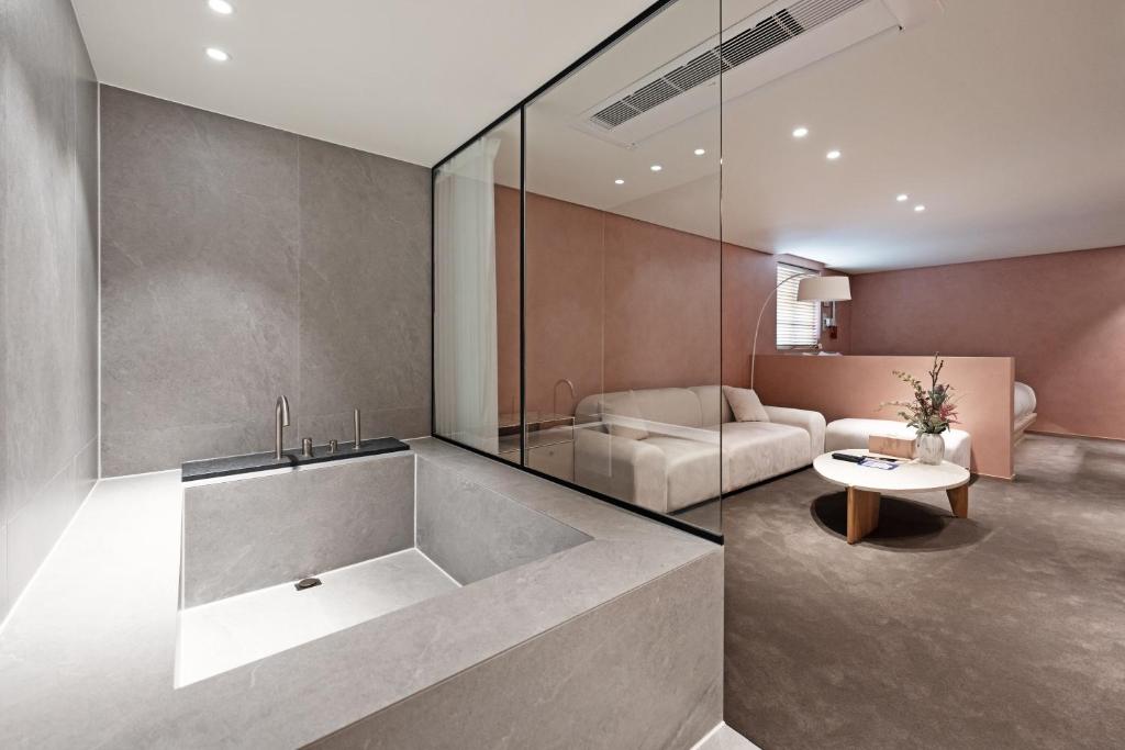 Jamsil Orosie Tourist Hotel