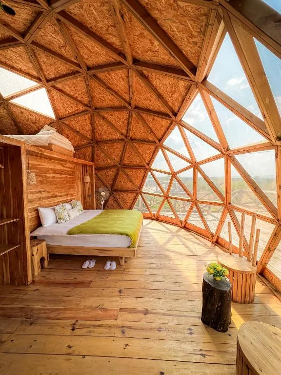 Kuoom Serengeti, hotel in Robanda