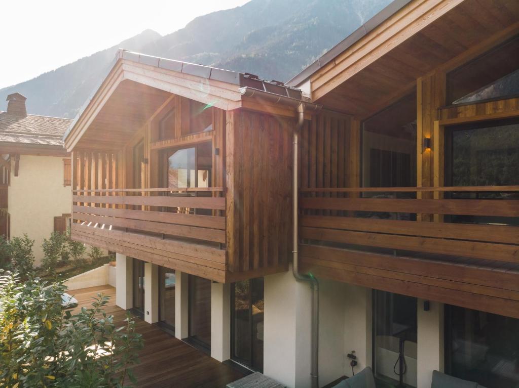 Chalet Choucas - Modern Luxury - Heart of Chamonix - 3