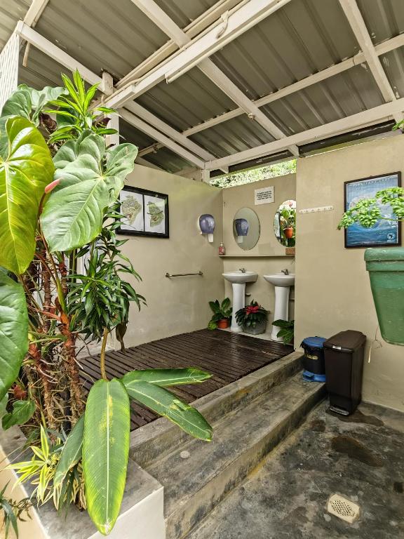 Bathroom, Moonriver Lodge in Gua Musang