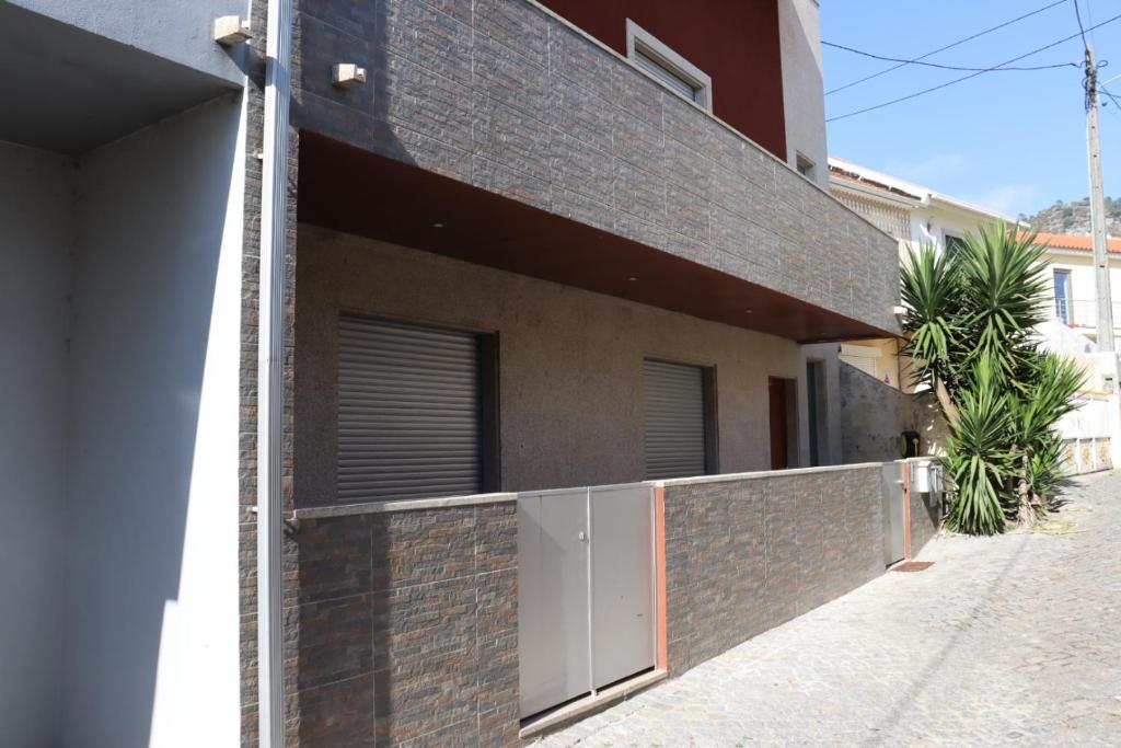 Modern, Quiet & Complete House, Belinho