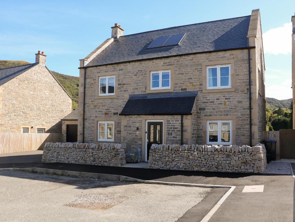 Knoll View, Bradwell