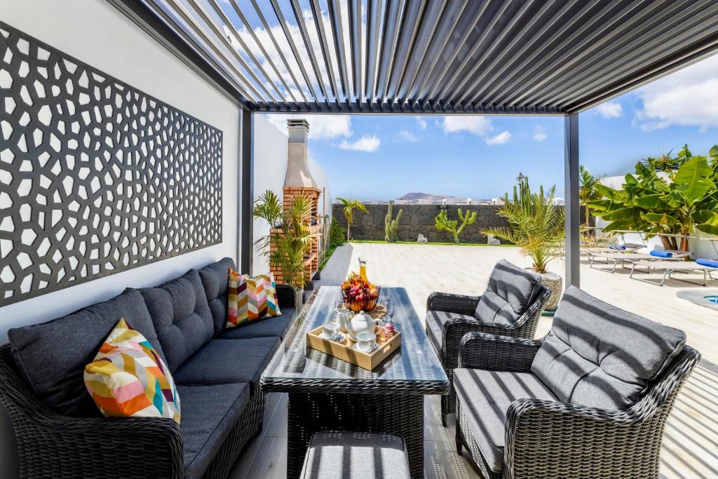 Villa Playa Blanca - Heated pool, AirCon - 4