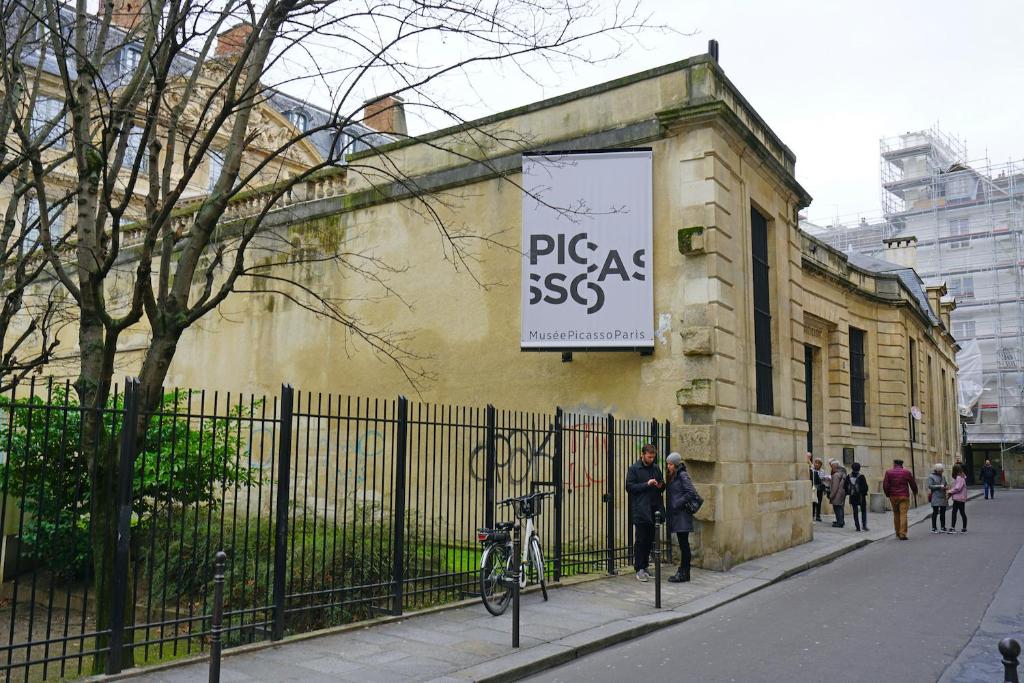 New Snug flat in the Heart of Le Marais - 2
