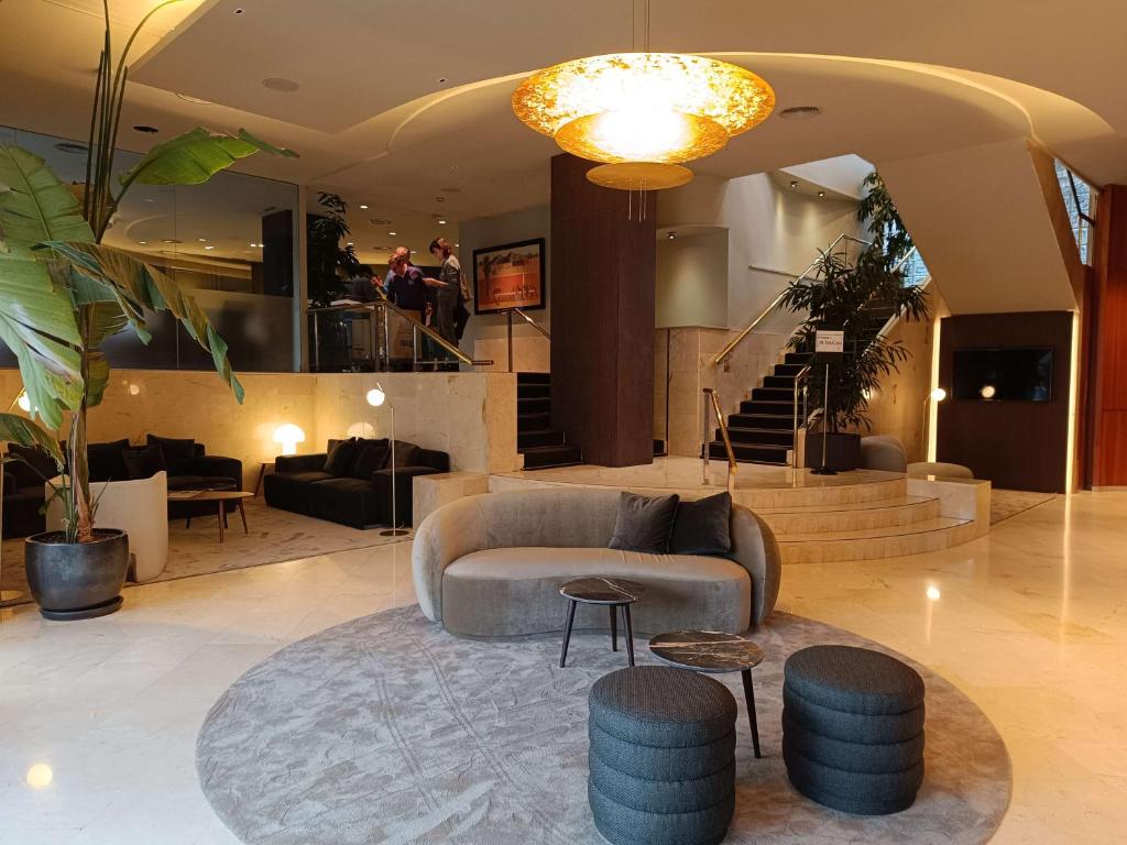 Best Western Premier CMC Girona - 2