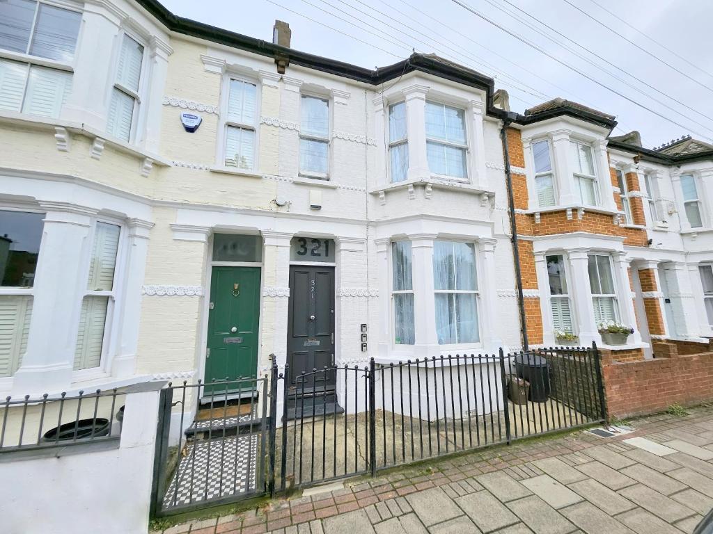 Luxury Guest House, Battersea