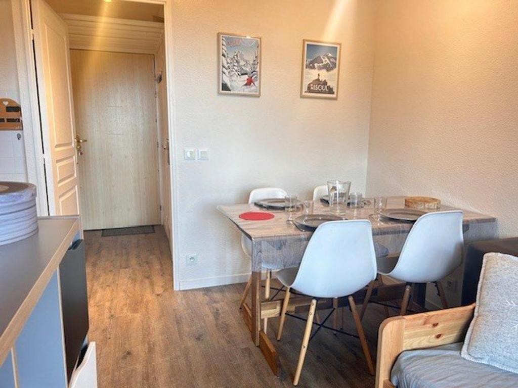 Studio cabine 5 pers à Risoul, pied des pistes et proche navette - FR-1-330-582 - 4