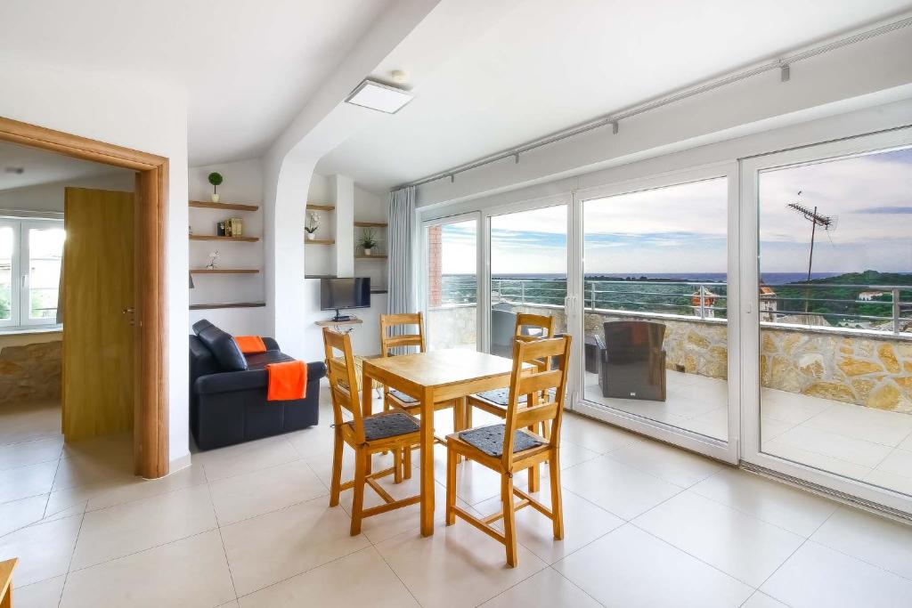 Perlina - apartment with a sea view, Vrsar