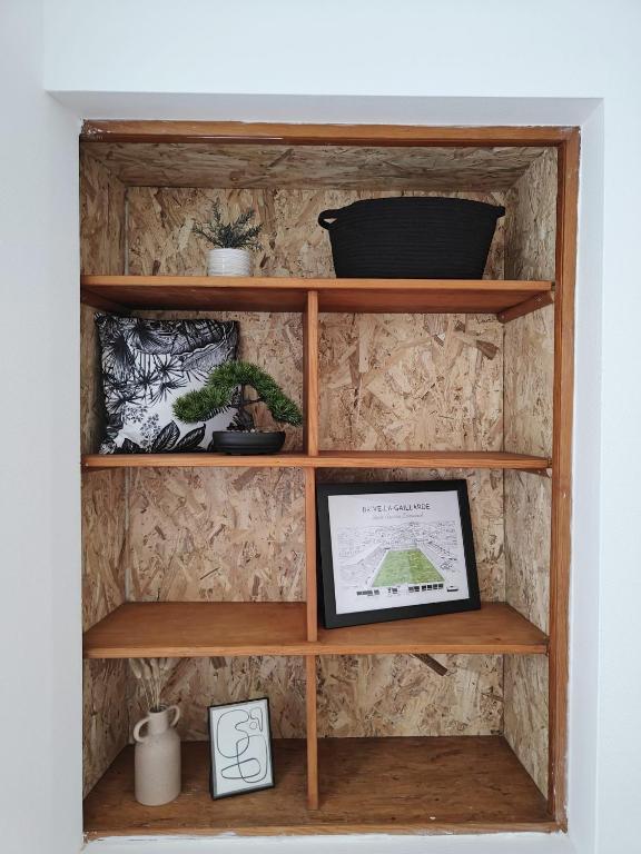 Appartement L'Ovalie, central et chaleureux, Appartement BrivelaGaillarde