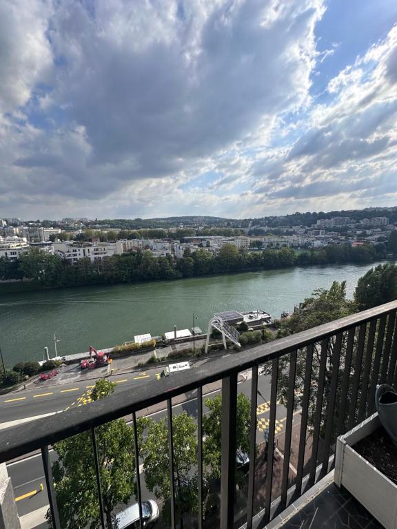 Superbe appartement vue sur la Seine situé à Boulogne-Billancourt, Boulogne-Billancourt